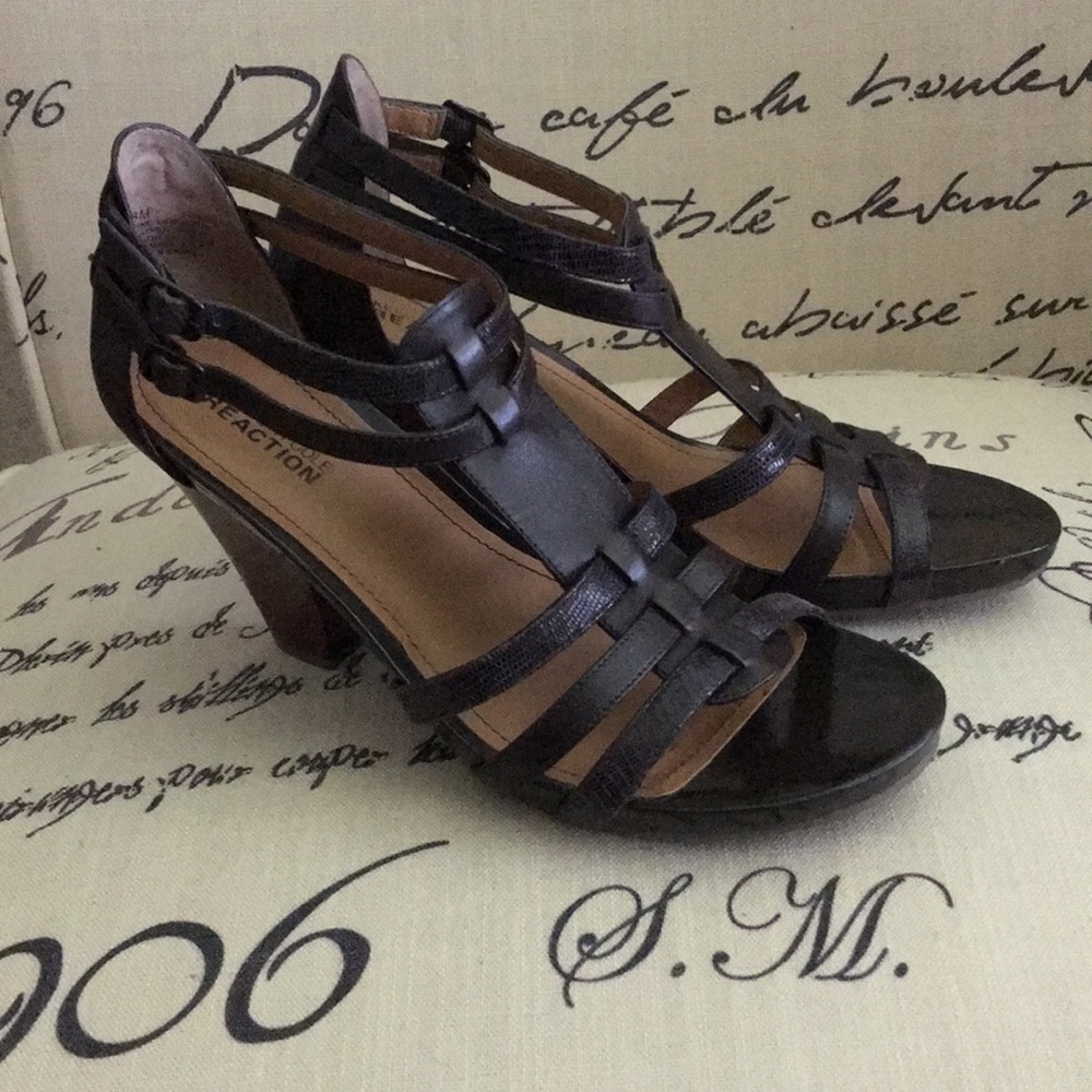 Kenneth Cole Reaction Sandals